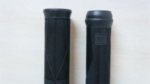 画像1: WeThePeople "Remote" Grip [158mm×29mm/Black]