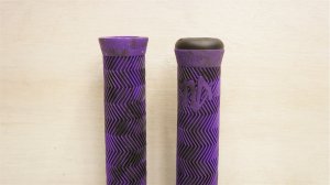 画像1: Volume"VLM"Grip [149mm×29mm/Black Purple Marble]