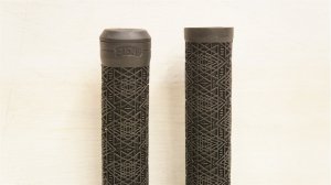 画像1: Fiend"Palmere"Grip [30mm×153mm/ Black/FlangeLess].