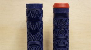 画像1: Shadow"Gipsy DCR"Grip [158mm×29.5mm/Navy]