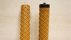 画像1: Cinema "Interlace"Grip [Gum / 151mm×30mm]