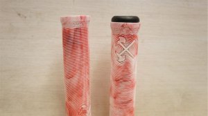 画像1: Demolition "Axle" Grip [WhiteRed Marble /148mm×31mm/Flangeless]