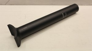 画像2: [Pivotal] Fiend SeatPost [185mm/Black]