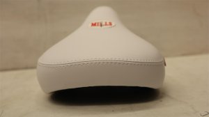 画像4: [Pivotal] Fiend "Mills" Seat [Fat/ White]