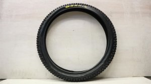 画像4: Maxxis "CreepyCrawler Tire [Black / 2.0 ]