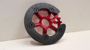 画像2: Odyssey "Utility Pro" Nylon Guard Sprocket [25T/Bolt/ Anodized Red]