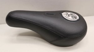 画像1: [Pivotal] Demolition "Fast & Loose V2 " Seat [Fat/ Black]