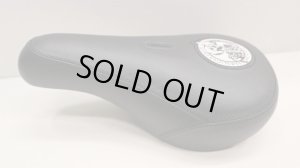画像1: [Pivotal] Demolition "Fast & Loose V2 " Seat [Fat/ Black]