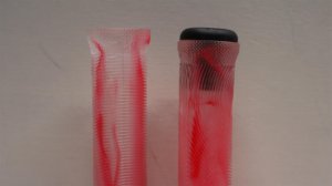 画像1: Demolition "Axle" Grip [148mm×31mm/ ClearRed Marble]