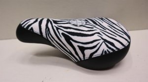 画像1: [Pivotal] Fiend "Reynolds V2" Seat [Zebra]