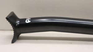 画像3: [Pivotal] Cult "10° Layback" SeatPost [300mm/ Black]