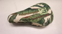 [Stealth Pivotal] Kink "OverGrown" Seat [Green].