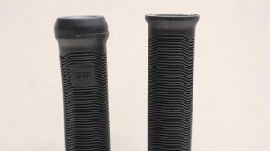 画像1: WeThePeople "Arrow" Grip [129mm×27mm/Black]