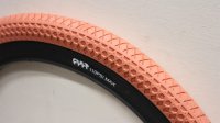 [2.4] Cult "Vans Wafflecup" Tire [110PSI/ Gum Blackside]