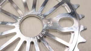 画像2: [26T] Mullet "OJ" Sprocket [Raw]