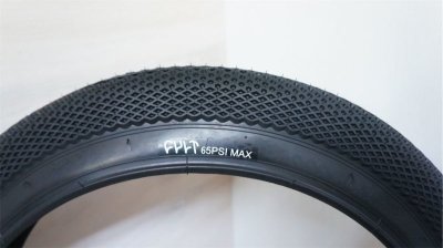 画像1: [18インチ用/ 2.3] Cult "VANS" Tire [65PSI/ Black].