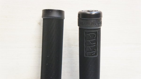 画像1: Cult "Begin" Grip [169mm×27mm/Black]. (1)