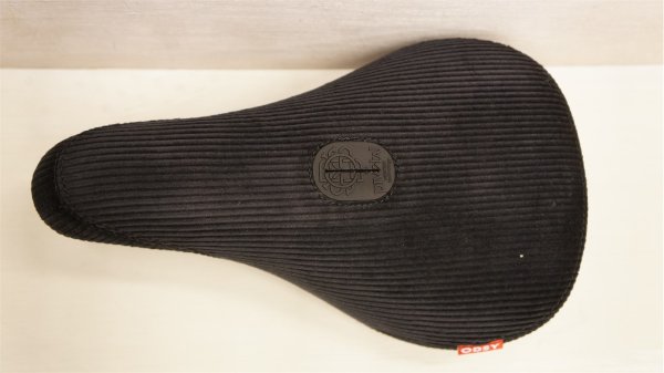画像3: [Pivotal] Odyssey "Broc Fatcap" Seat [Fat / Black] (3)
