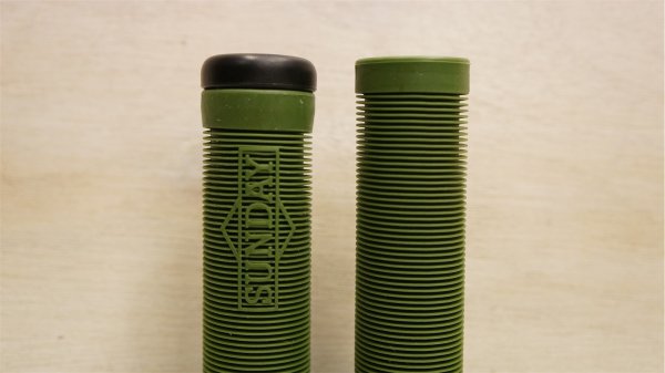 画像1: Sunday "Cornerstone" Grip[30mm×147mm/Army Green]. (1)