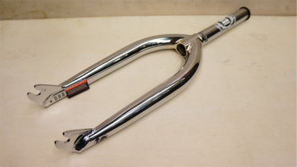 画像1: [28mm] Sunday "Darkwave" Fork [Chrome] (1)