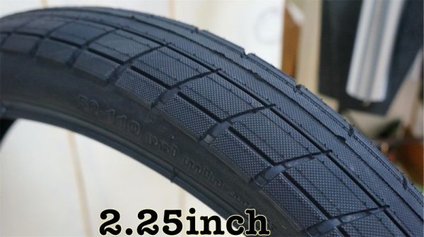 画像1: BSD "Donnasqueak" Tire[2.25 / Black] (1)