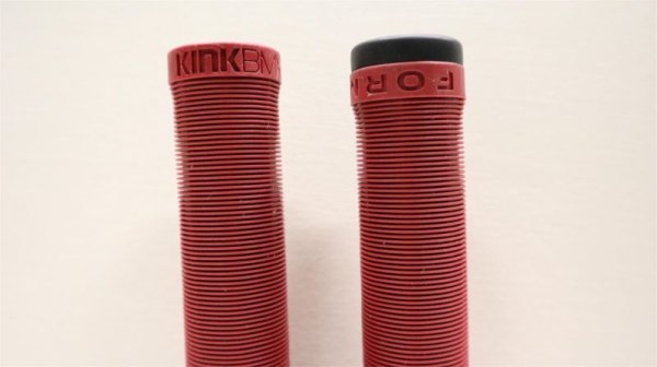 画像1: Kink "Form" Grip [29mm×156mm/Red] (1)