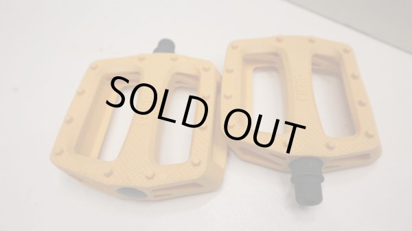 画像1: [Nylon] Fiend "Reynolds" Pedal [YellowGold] (1)
