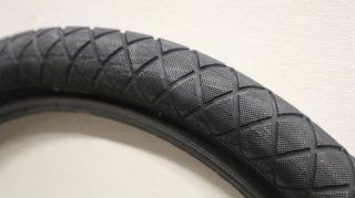 BMX F- 2.30 タイヤ＆ホイール Amazon | Eastern Bikes スロットル 20インチ BMX タイヤ