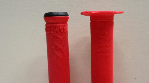 画像1: S&M "Logo"Grip [136mm×27mm/Red] (1)