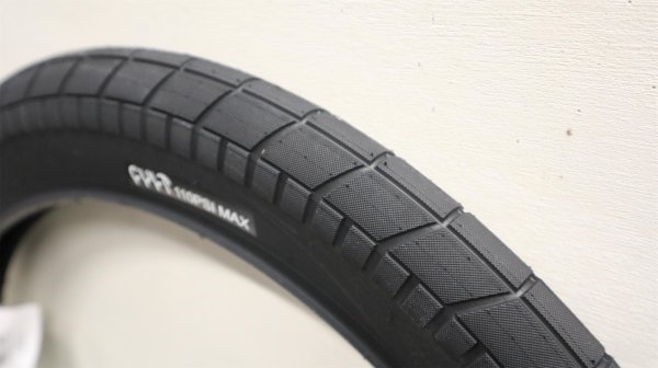 画像1: [2.4] Cult "Dehart" Tire [110PSI/ Black] (1)