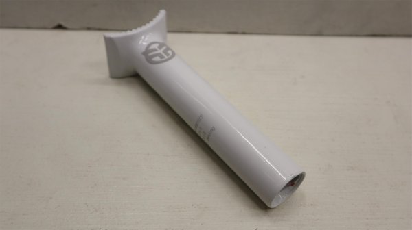 画像1: ~20%off~[Pivotal] Federal "Stump" SeatPost [135mm/White] (1)