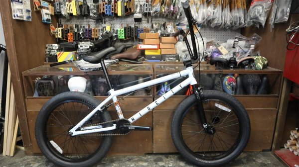 画像1: Haro "Mid City" [20.75/ Peal White] (1)