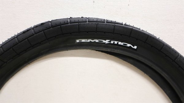 画像2: [2.0] Demolition "Momentum" Tire [110PSI/ Black] (2)