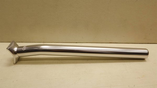 画像1: [Pivotal] Cult "10° Layback" SeatPost [300mm/ Polish] (1)