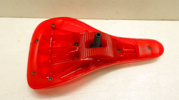 画像4: ~29%off~[Pivotal] Fit "P.C.P.Plastic"  Seat [ClearRed] (4)