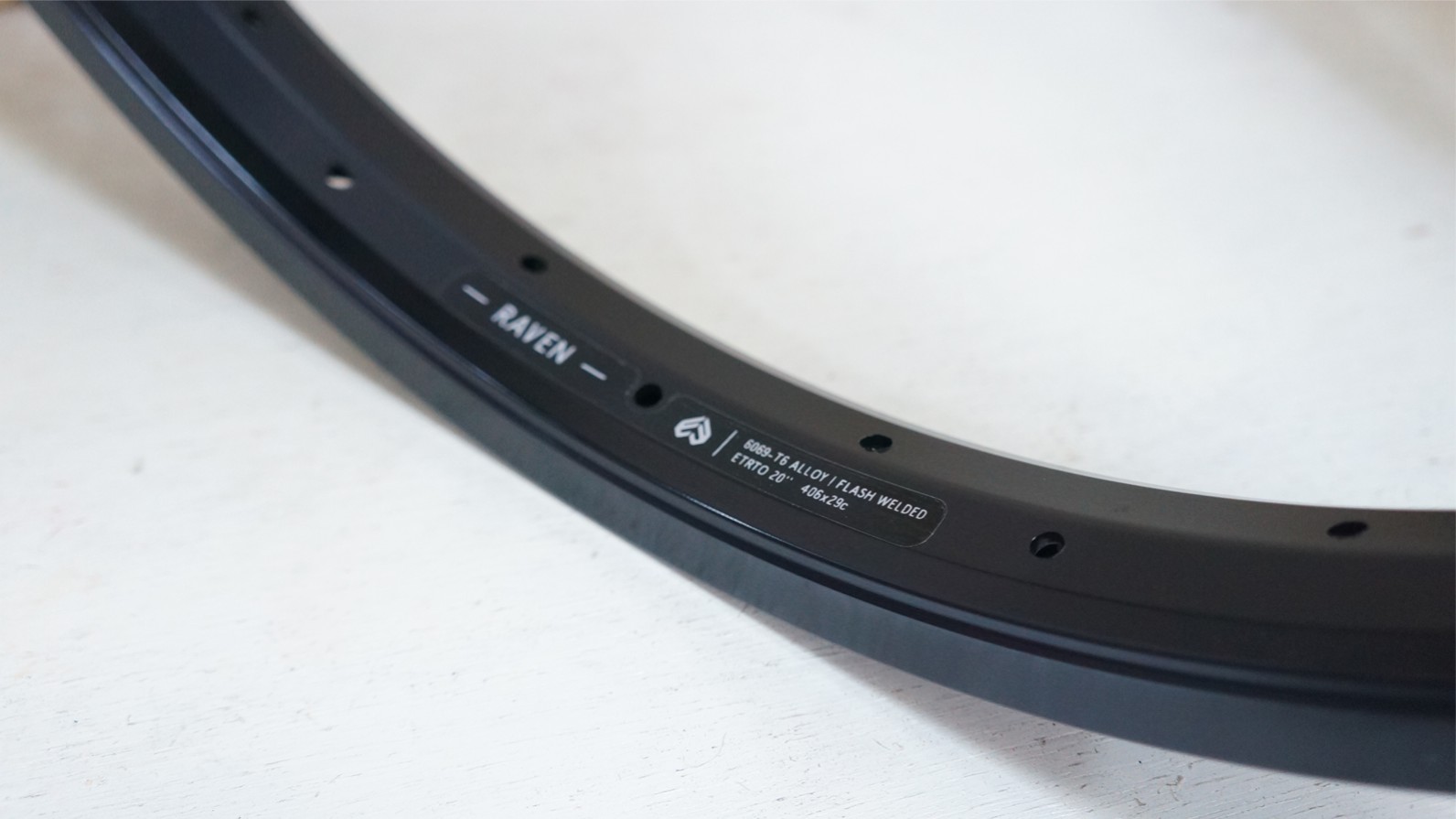 eclat raven rim