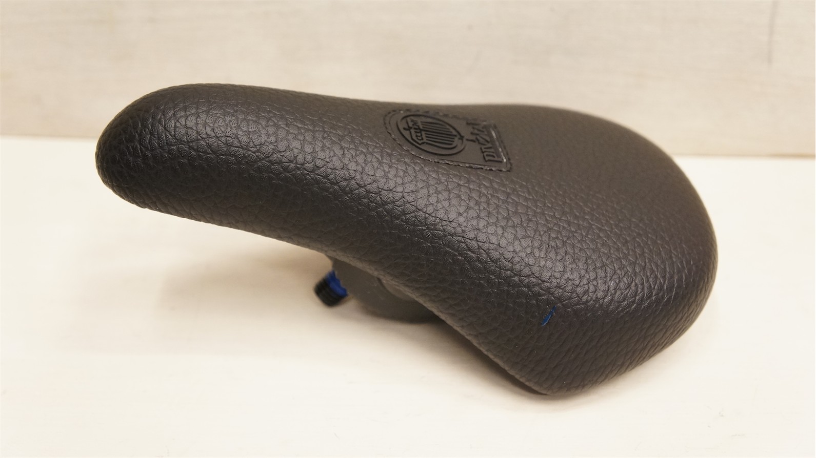 宅送] BMXシート KHE BIKES PIVOTAL SEAT MID BLACK sushitai.com.mx