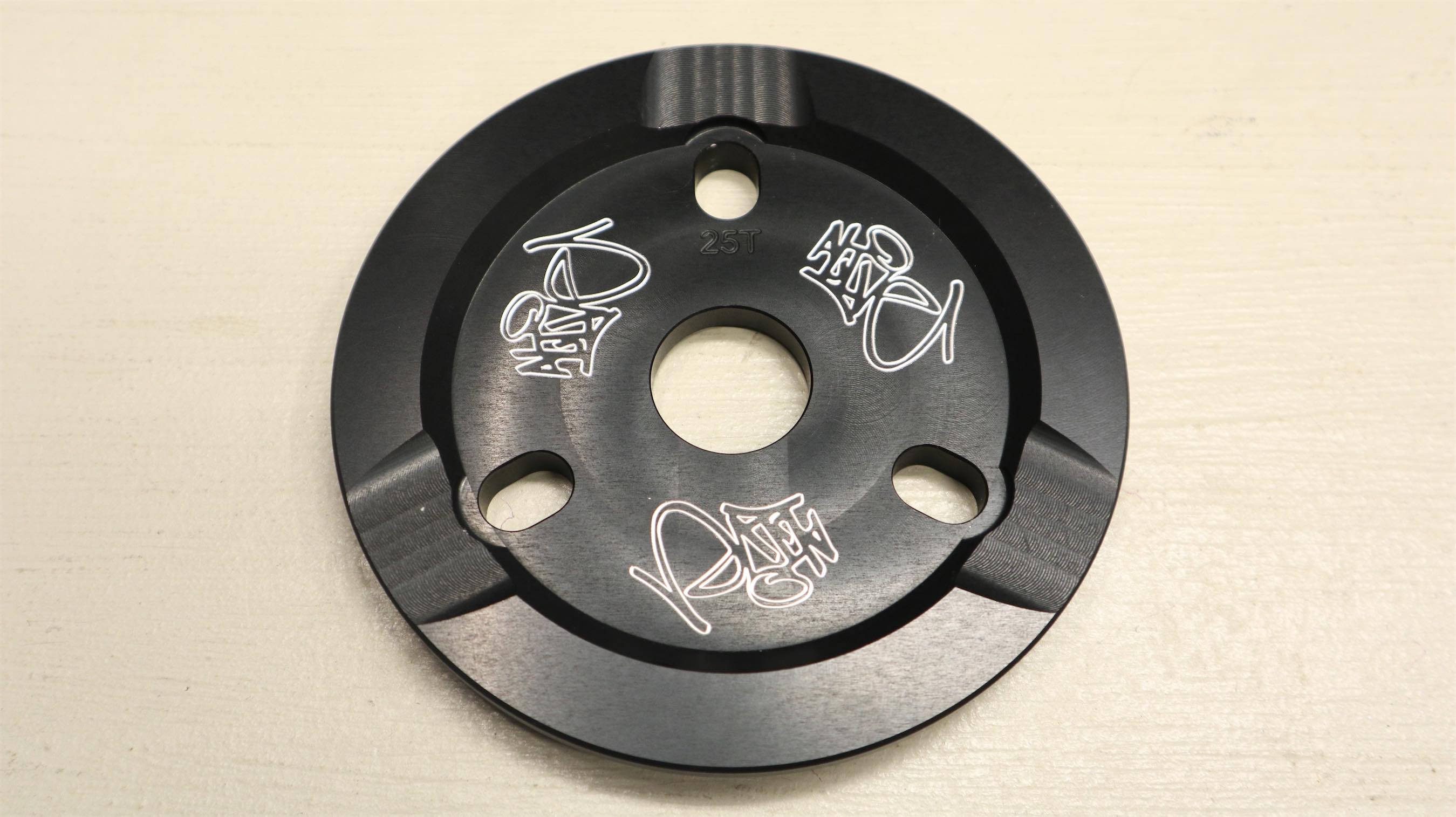 Eclat_Onyx_sprocket_26T_black_